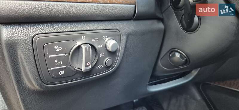 Седан Audi A6 2012 в Дубні