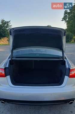 Седан Audi A6 2013 в 