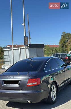 Седан Audi A6 2004 в 