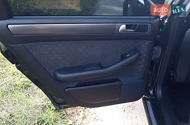 Универсал Audi A6 2002 в 