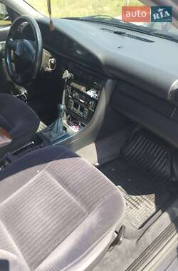 Седан Audi A6 1995 в  фото 3 Седан Audi A6 1995 в