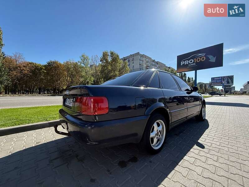 Седан Audi A6 1997 в Киеве