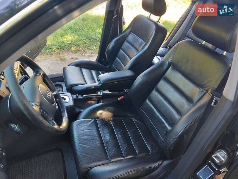 Седан Audi A6 2002 в Высоком