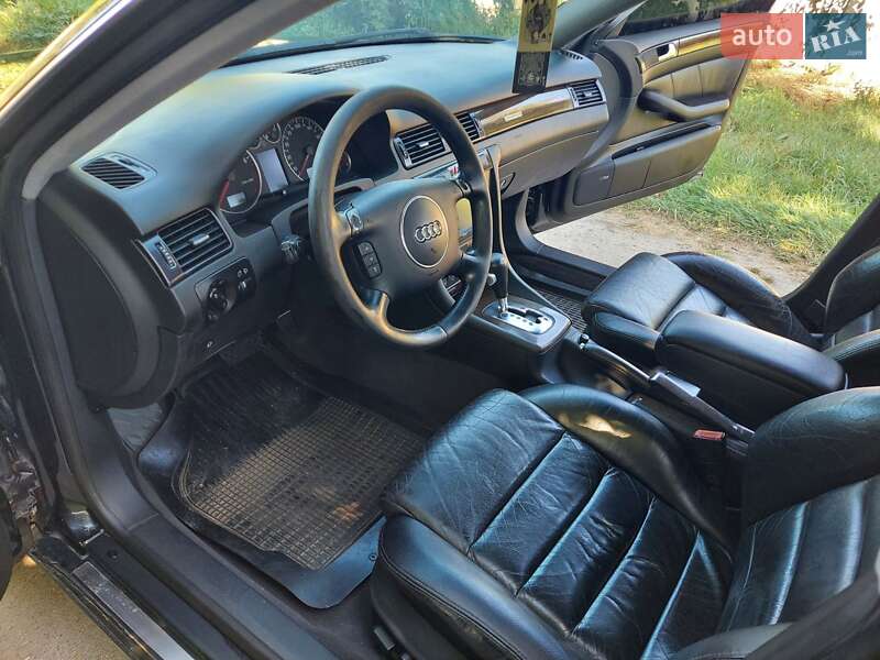 Седан Audi A6 2002 в Высоком