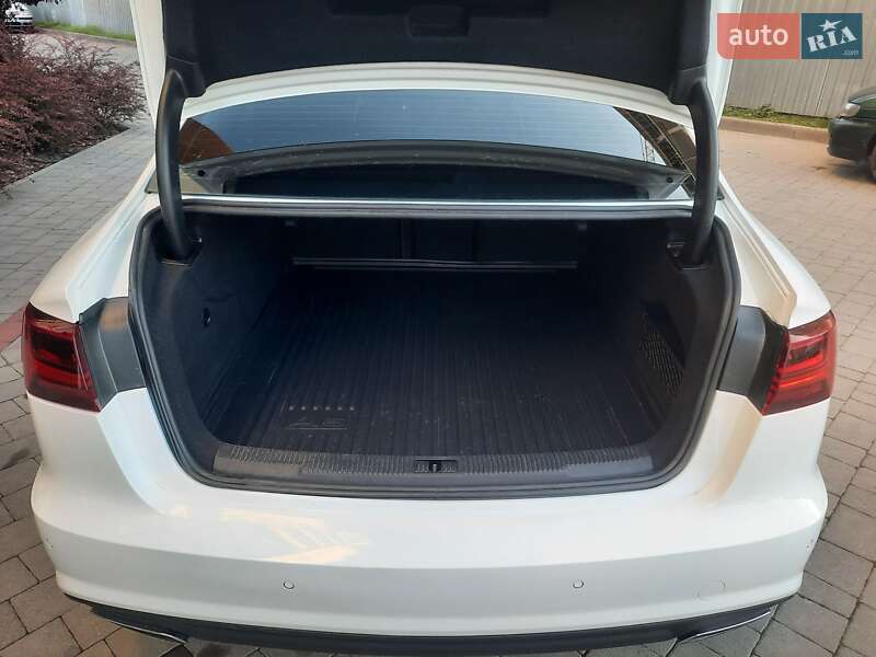 Седан Audi A6 2017 в Дубно