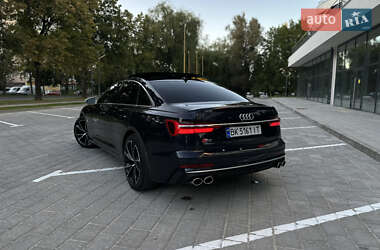 Седан Audi A6 2018 в 