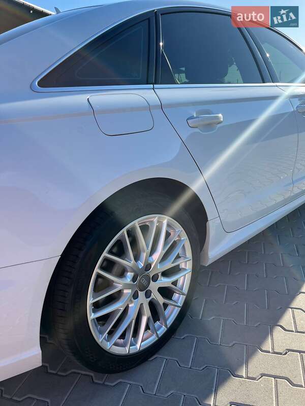 Седан Audi A6 2015 в Житомире
