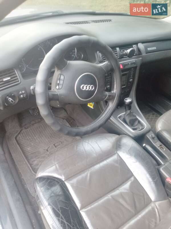 Универсал Audi A6 2001 в Талалаевке