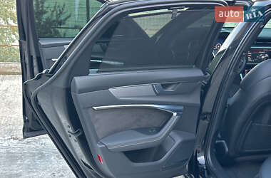 Седан Audi A6 2018 в 