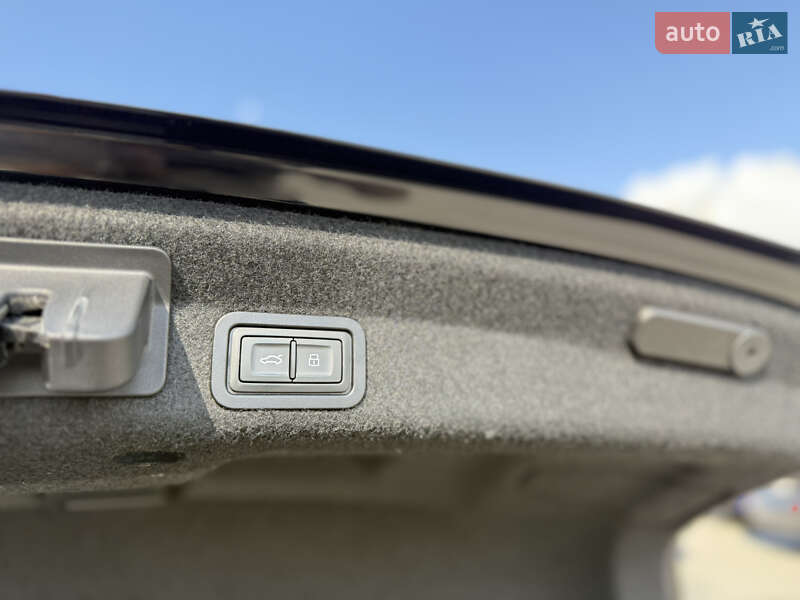 Седан Audi A6 2018 в Львове