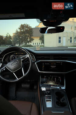 Седан Audi A6 2020 в 