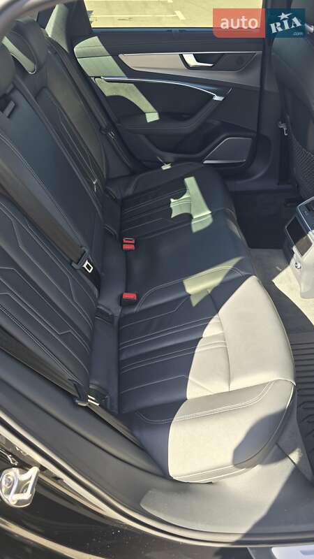 Седан Audi A6 2018 в Киеве