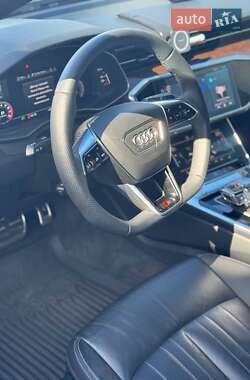 Седан Audi A6 2019 в 