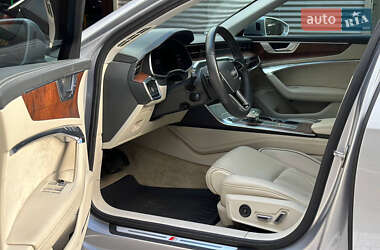 Седан Audi A6 2021 в 