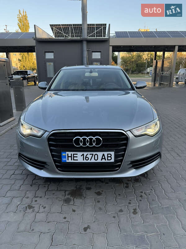 Седан Audi A6 2011 в 