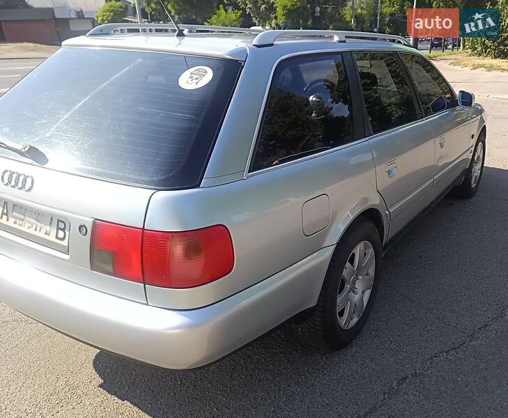 Универсал Audi A6 1996 в Киеве