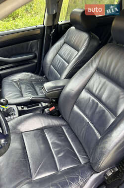 Универсал Audi A6 2004 в 