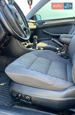 Седан Audi A6 1999 в 