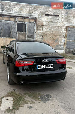Седан Audi A6 2013 в 