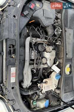 Универсал Audi A6 2003 в 