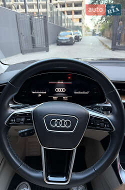 Седан Audi A6 2022 в 