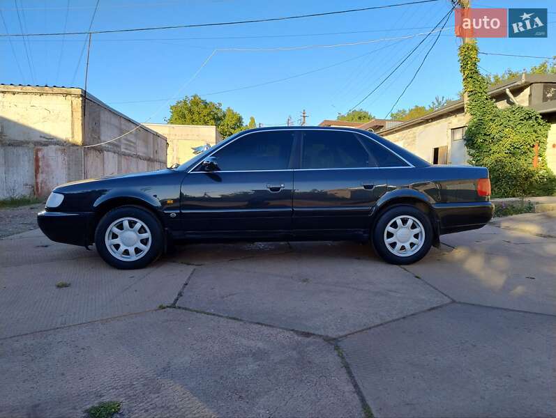 Седан Audi A6 1997 в Кривому Розі