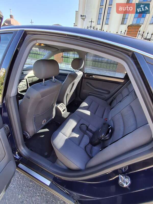 Седан Audi A6 1999 в Шептицькому