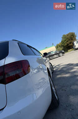 Универсал Audi A6 2011 в 