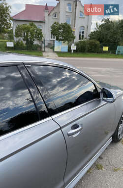 Седан Audi A6 2016 в 