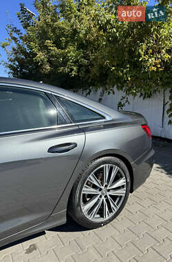 Седан Audi A6 2018 в 