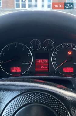 Универсал Audi A6 2001 в 