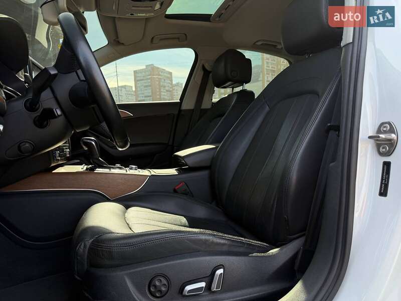 Седан Audi A6 2015 в Киеве