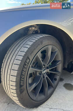 Седан Audi A6 2011 в 