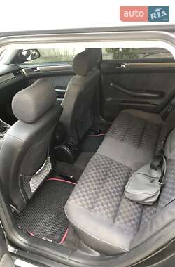 Универсал Audi A6 1998 в 