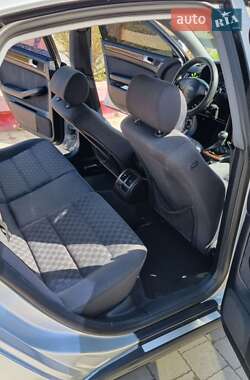 Седан Audi A6 1999 в 