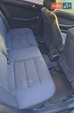 Універсал Audi A6 2002 в 