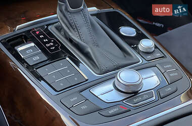 Седан Audi A6 2015 в 