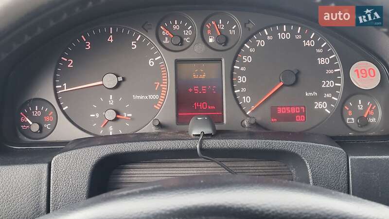 Седан Audi A6 1997 в Виннице