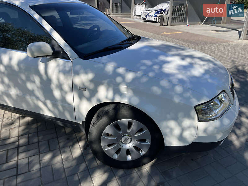 Універсал Audi A6 1998 в Дніпрі