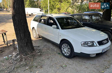 Универсал Audi A6 1998 в 