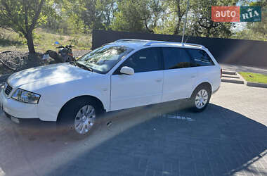 Универсал Audi A6 1998 в 