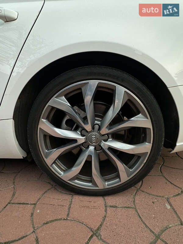 Седан Audi A6 2013 в Луцке