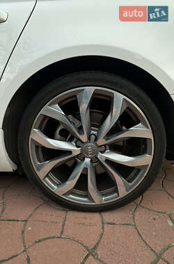 Седан Audi A6 2013 в 