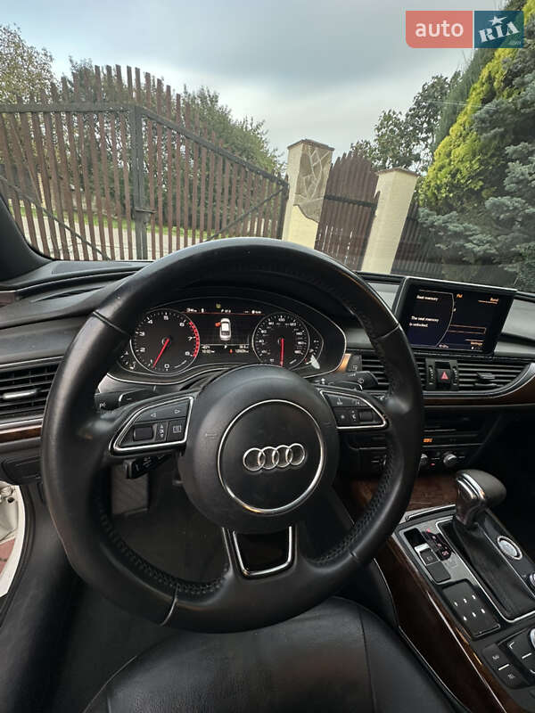 Седан Audi A6 2013 в Луцке