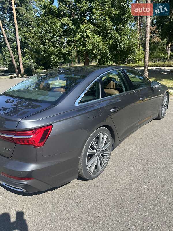 Седан Audi A6 2019 в Бучі
