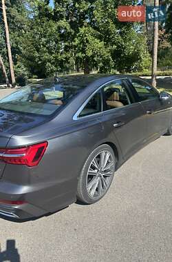 Седан Audi A6 2019 в 