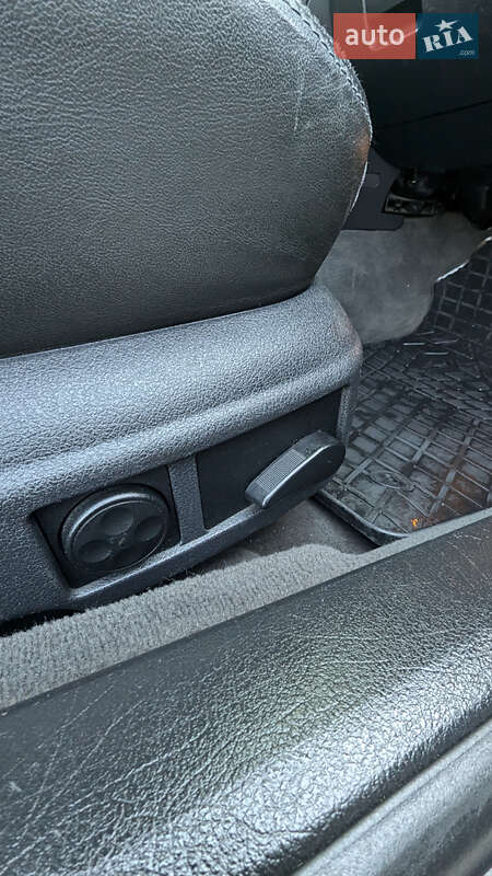 Седан Audi A6 2001 в Ровно