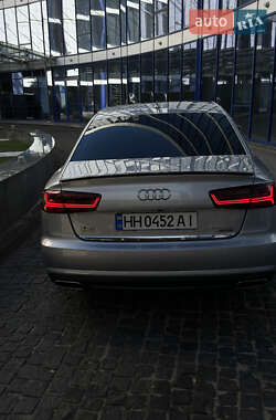 Седан Audi A6 2015 в 
