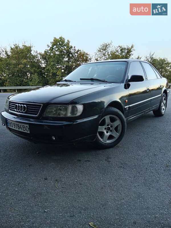 Седан Audi A6 1995 в Чорткове