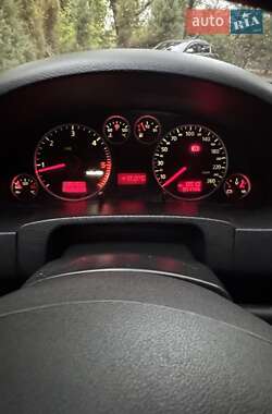 Універсал Audi A6 2001 в 